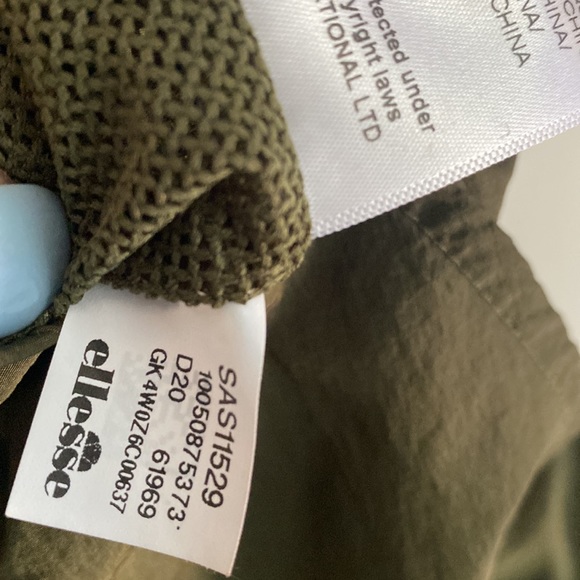 (BN44) Ellesse high shine shorts in khaki , Size XS, NWOT - Picture 10 of 11